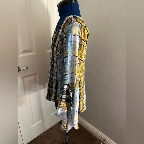 Project Runway Multi-Color Top with Trumpet Sleeves - Picture 3 of 5